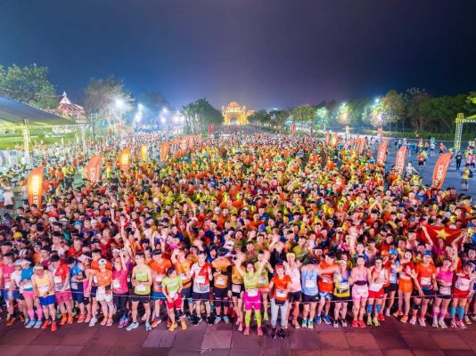 Gần 6.000 vận động viên tham gia giải chạy SPIRITUALITY MARATHON 2024